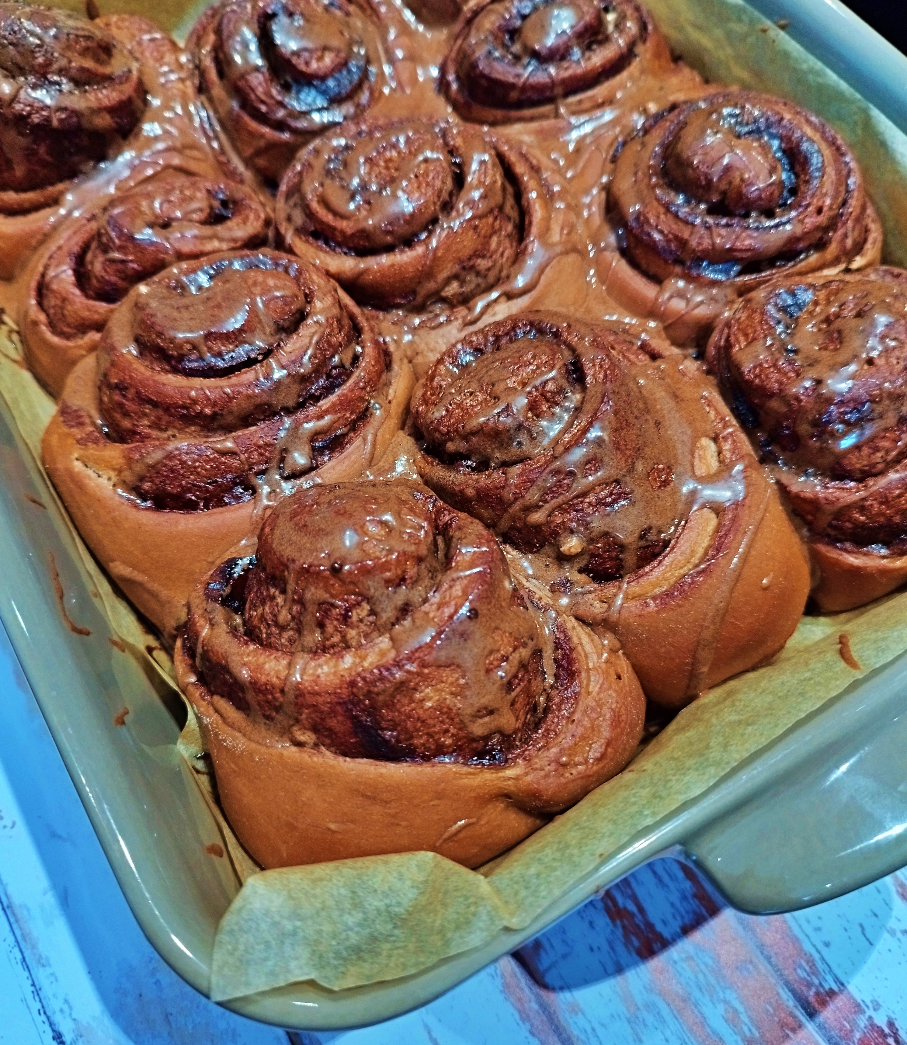 Cinnamon Rolls au Chocolat : Brioche Roulée Moelleuse et Gourmande