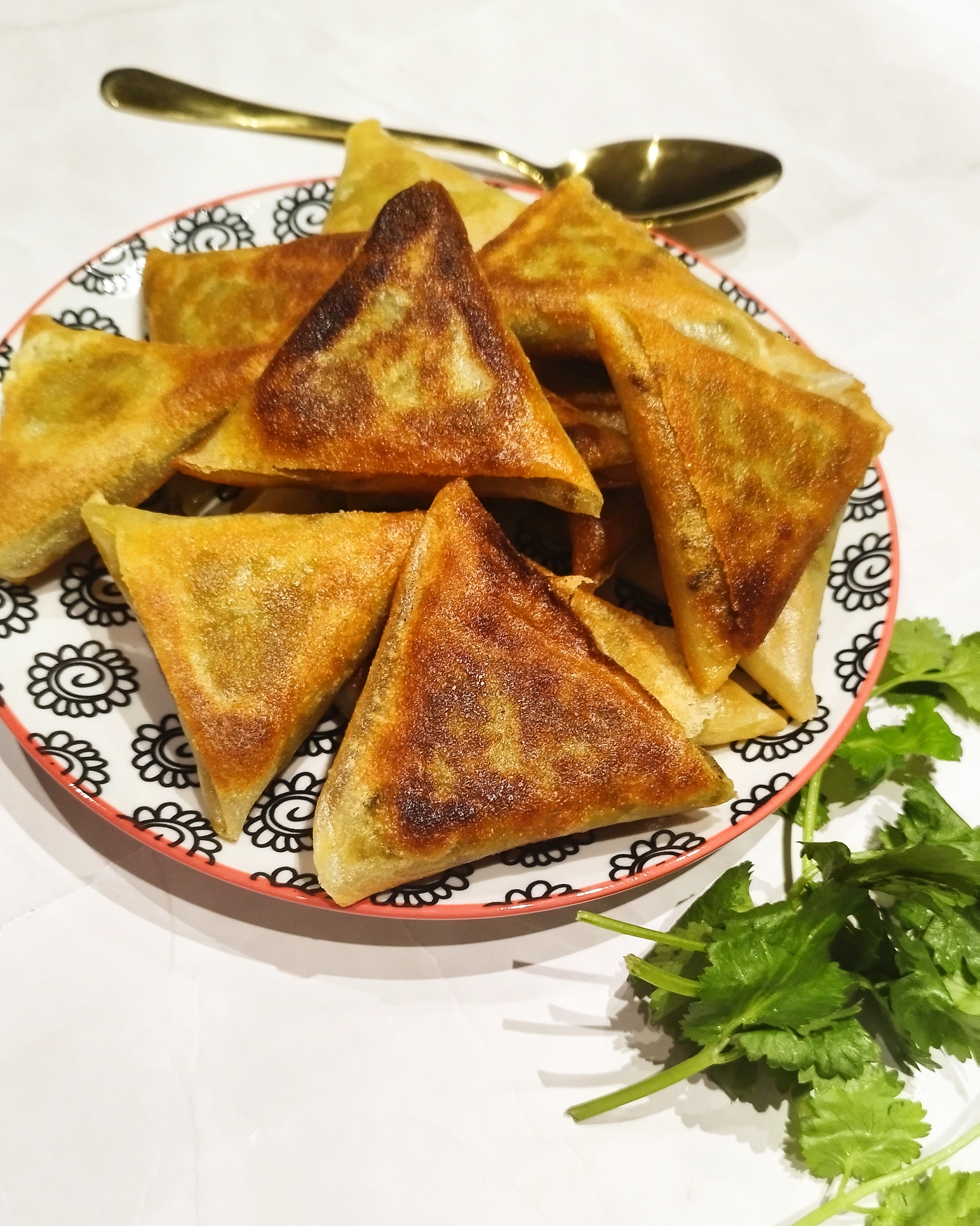 Recette de Samoussas au Bœuf et Curry : Croustillants et Faciles à Faire